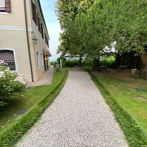 https://lodge-villa-maria.hotelinveneto.com