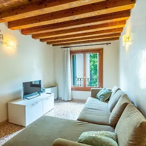 https://vittoria-apartments-palladio-2.hotelinveneto.com